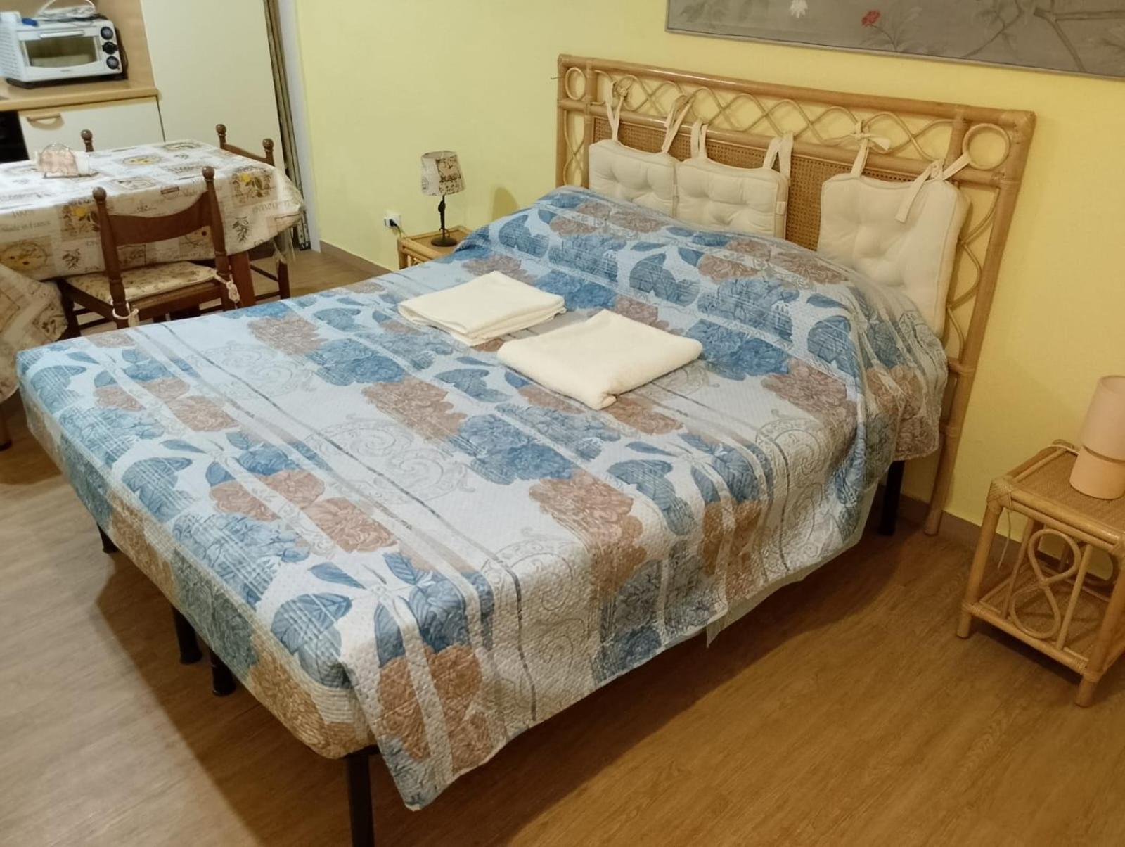 Luisa Rooms 2 - Apartment In The Heart Of ヴェルナッツァ エクステリア 写真