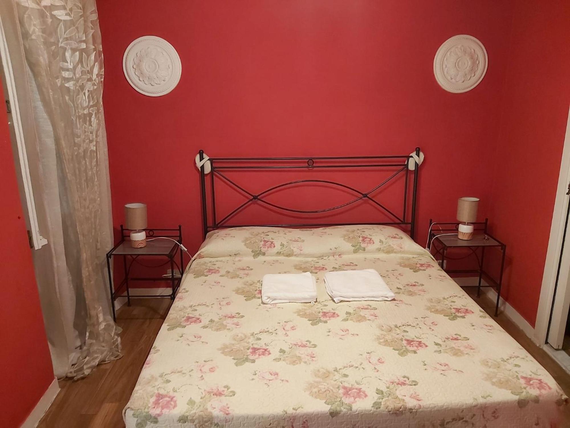 Luisa Rooms 2 - Apartment In The Heart Of ヴェルナッツァ エクステリア 写真